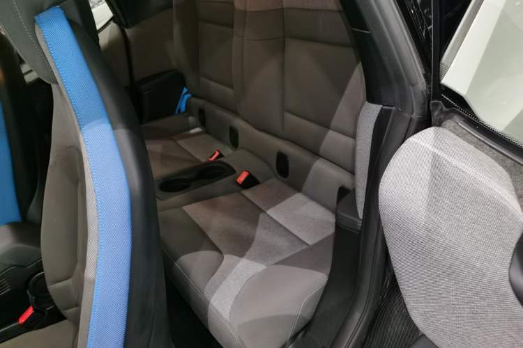 Used BMW i3 2019 Fast Charging Edition Interior 4