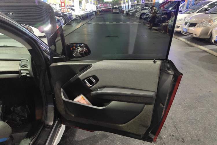 Used BMW i3 2019 Fast Charging Edition Interior 5