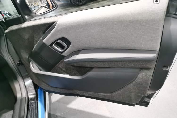 Used BMW i3 2019 Fast Charging Edition Interior 5