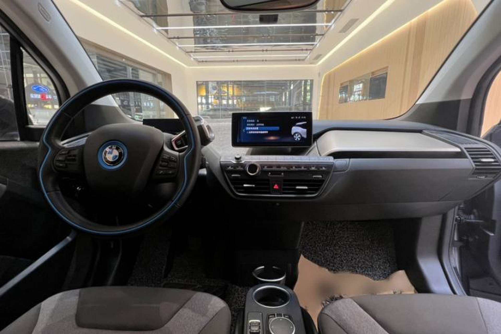 Used BMW i3 2019 Fast Charging Edition Interior 6