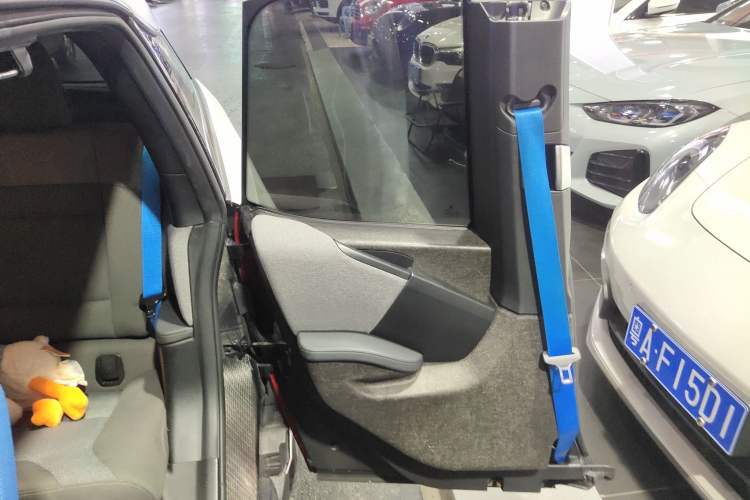 Used BMW i3 2019 Fast Charging Edition Interior 8