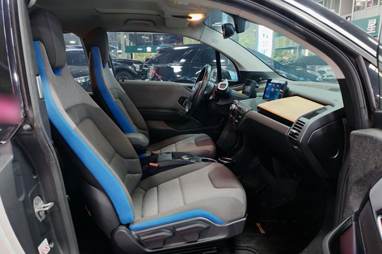 Used BMW i3 2019 Fast Charging Edition Interior 8