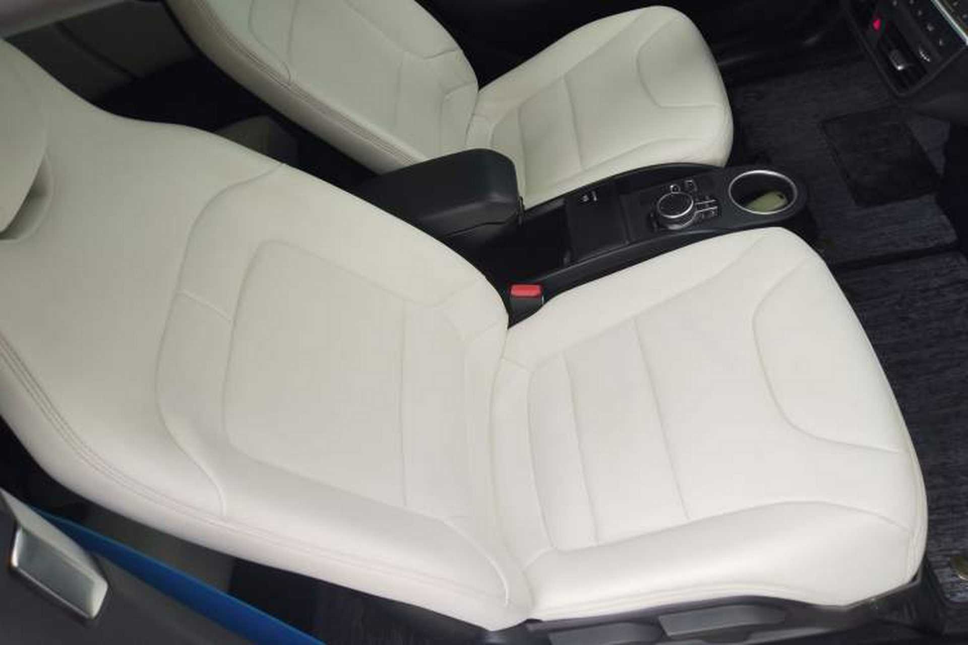 Used BMW i3 2019 Fast Charging Edition Right Front Seat