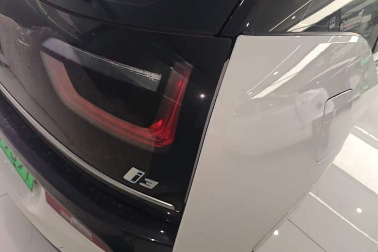 Used BMW i3 2019 Fast Charging Edition Right Rear Taillight