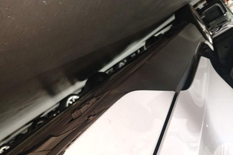 Used BMW i3 2019 Fast Charging Edition Right Side Sill