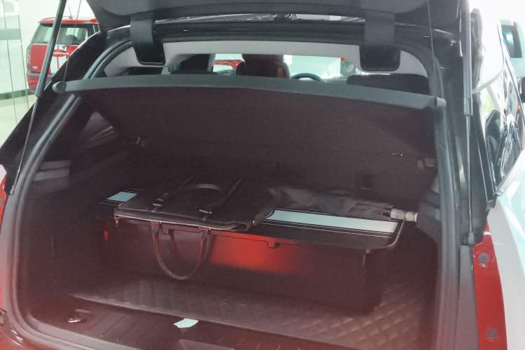 Used BMW i3 2019 Fast Charging Edition Trunk