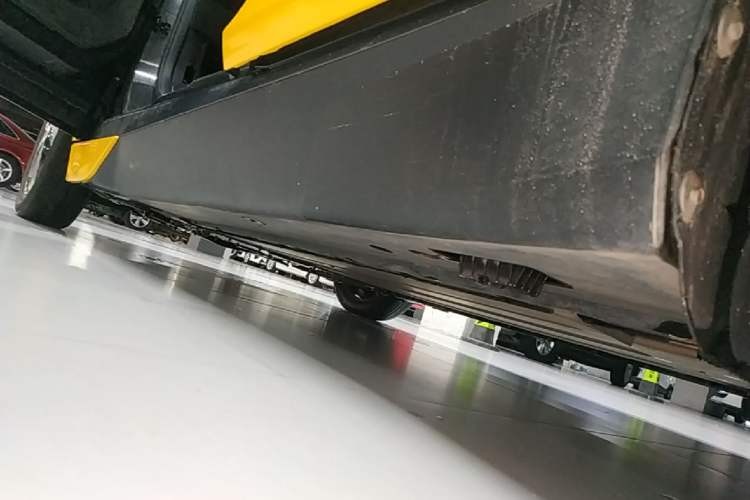 Used BMW i3 2019 Fast Charging Edition Left Side Sill