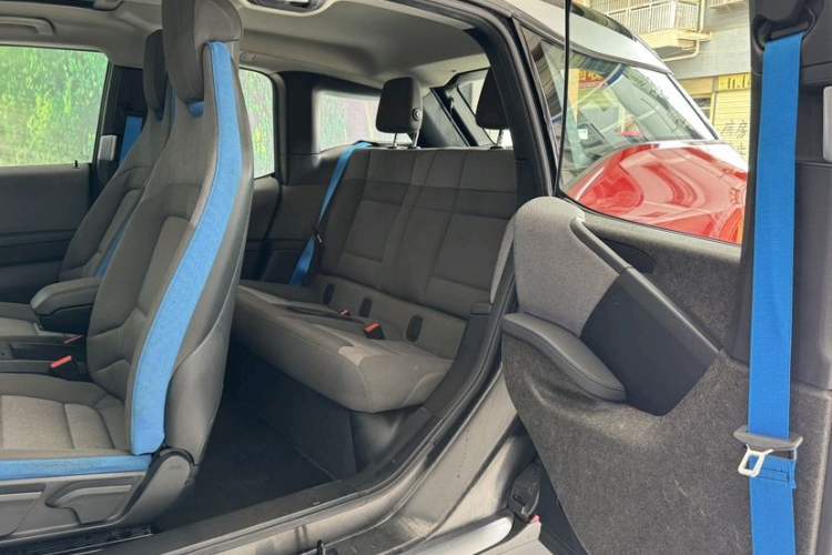 Used BMW i3 2020 Fast Charging and Smooth Driving Edition Interior 4