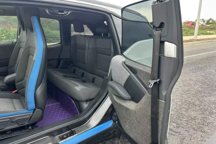 Used BMW i3 2020 Fast Charging and Smooth Driving Edition Interior 6