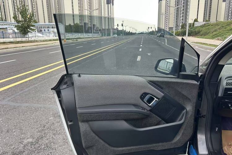 Used BMW i3 2020 Fast Charging and Smooth Driving Edition Interior 8