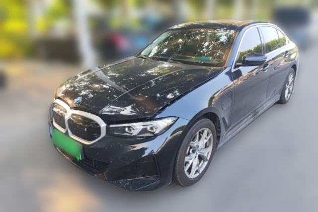 Ojetý BMW i3 2022 eDrive 35 L