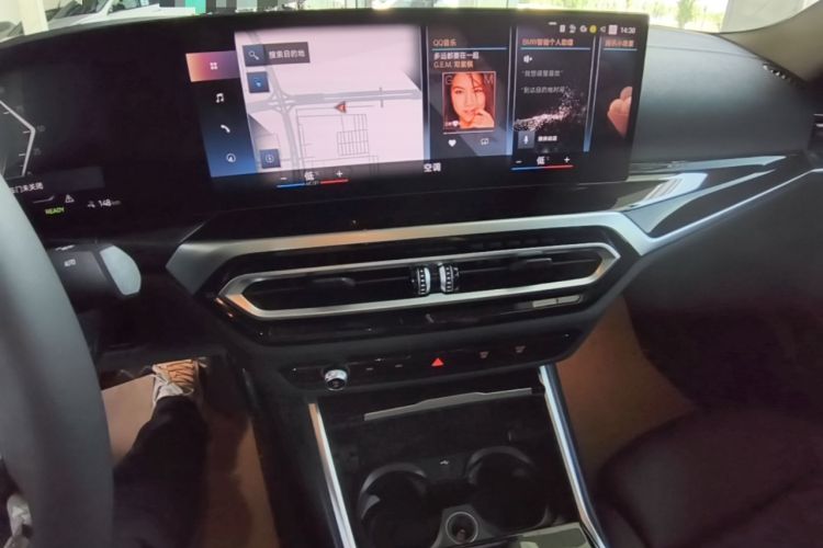 Used BMW i3 2022 eDrive 35 L Audio And AC Panel