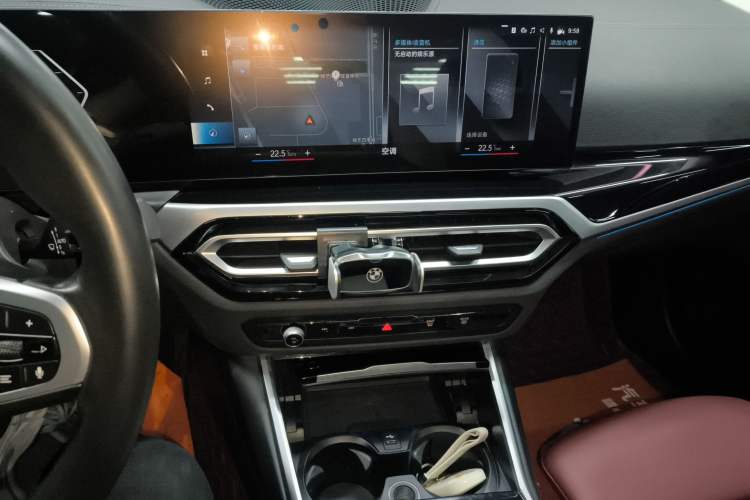 Used BMW i3 2022 eDrive 35 L Audio And AC Panel