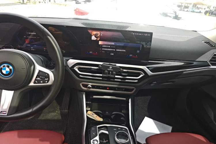 Used BMW i3 2022 eDrive 35 L Audio And AC Panel