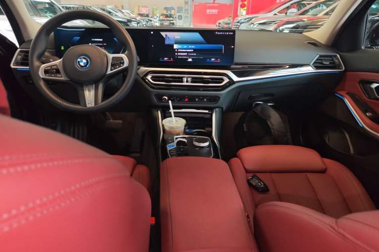 Used BMW i3 2022 eDrive 35 L Audio And AC Panel