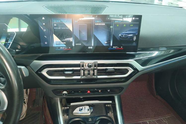 Used BMW i3 2022 eDrive 35 L Audio And AC Panel