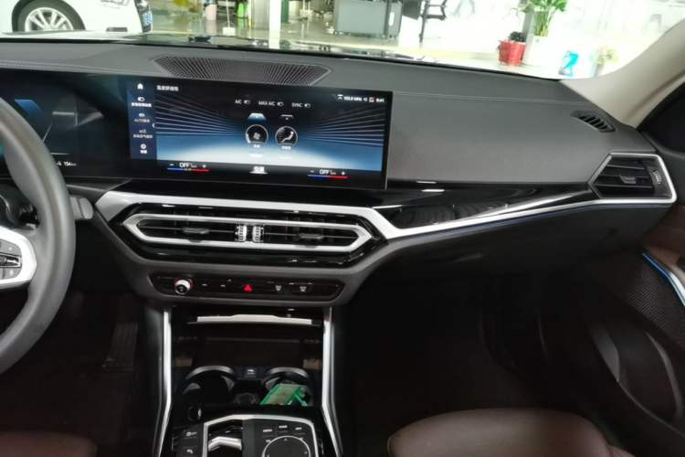 Used BMW i3 2022 eDrive 35 L Audio And AC Panel
