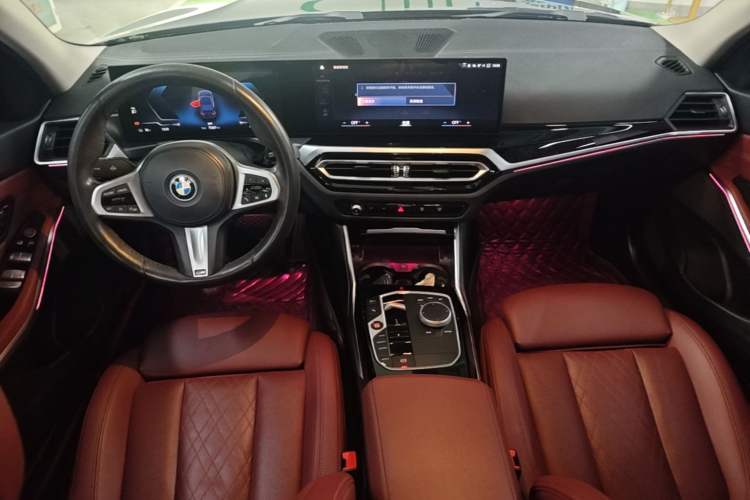 Used BMW i3 2022 eDrive 35 L Center Console