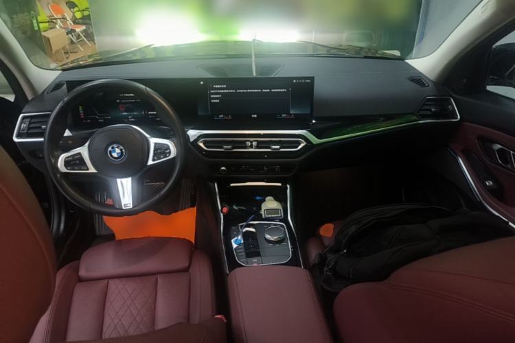 Used BMW i3 2022 eDrive 35 L Center Console