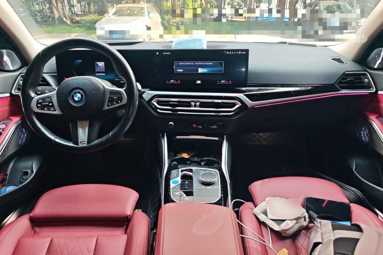 Used BMW i3 2022 eDrive 35 L Center Console