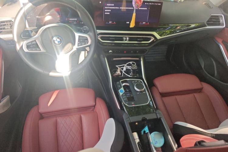 Used BMW i3 2022 eDrive 35 L Center Console