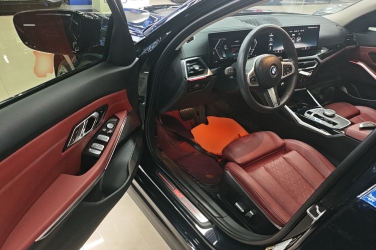 Used BMW i3 2022 eDrive 35 L Driver Seat