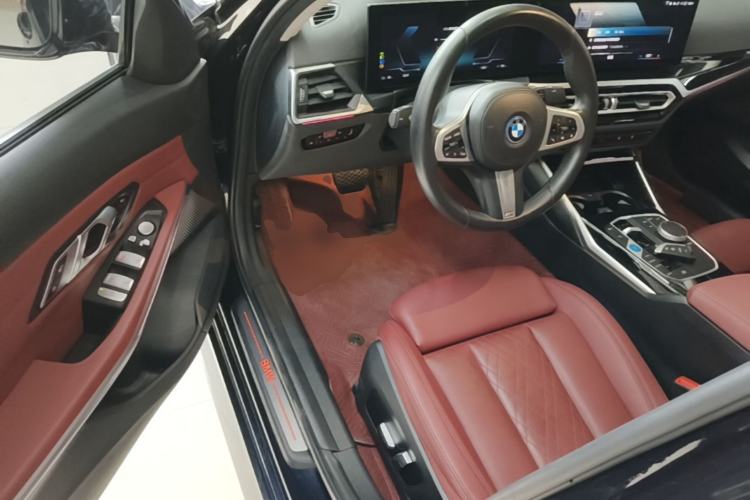 Used BMW i3 2022 eDrive 35 L Driver Seat