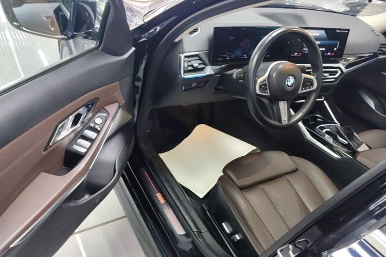 Used BMW i3 2022 eDrive 35 L Driver Seat