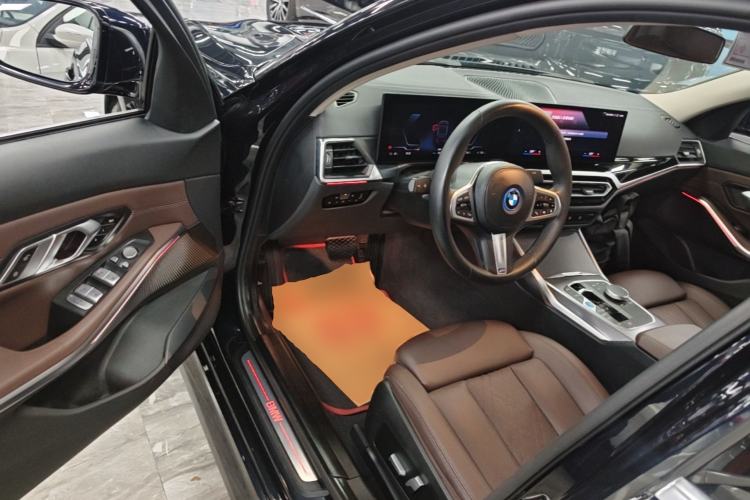 Used BMW i3 2022 eDrive 35 L Driver Seat