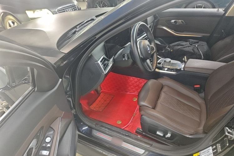 Used BMW i3 2022 eDrive 35 L Driver Seat