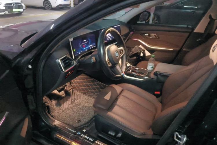 Used BMW i3 2022 eDrive 35 L Driver Seat