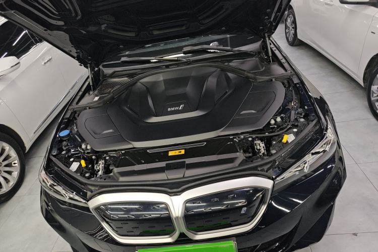 Used BMW i3 2022 eDrive 35 L Engine Bay
