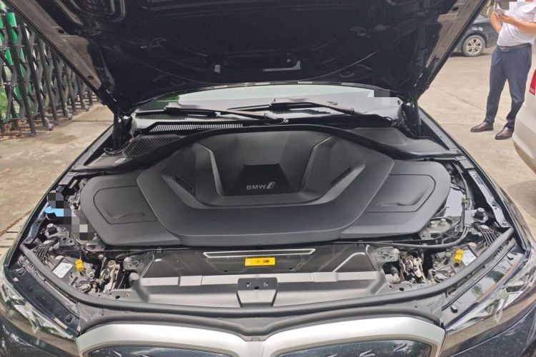 Used BMW i3 2022 eDrive 35 L Engine Bay