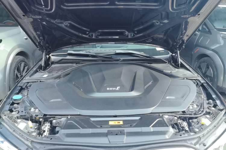 Used BMW i3 2022 eDrive 35 L Engine Bay