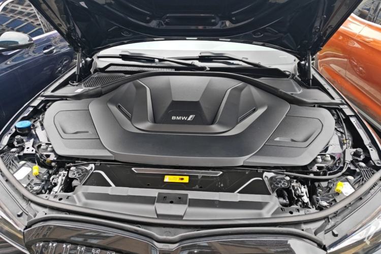Used BMW i3 2022 eDrive 35 L Engine Bay