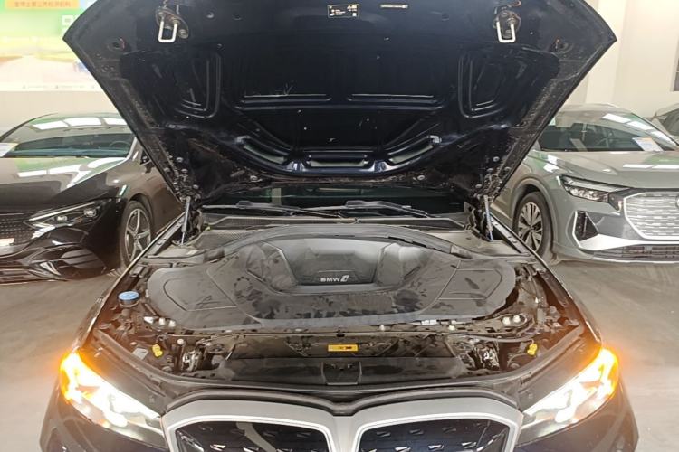 Used BMW i3 2022 eDrive 35 L Engine Bay