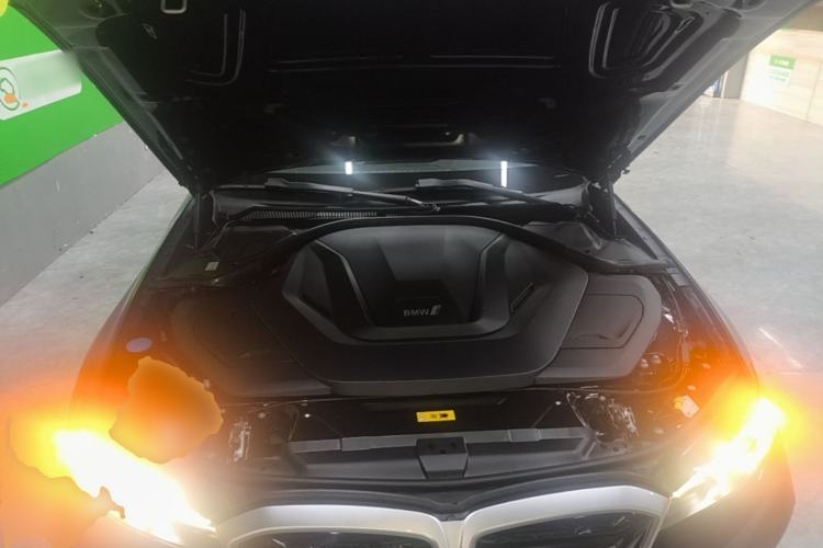 Used BMW i3 2022 eDrive 35 L Engine Bay
