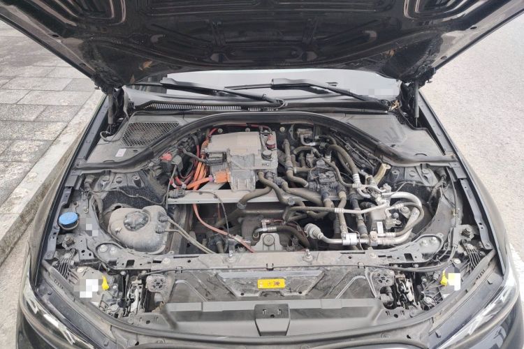 Used BMW i3 2022 eDrive 35 L Engine Bay