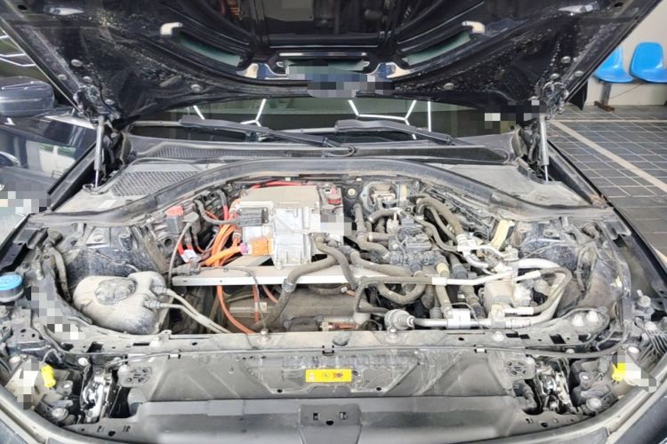 Used BMW i3 2022 eDrive 35 L Engine Bay