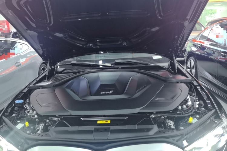 Used BMW i3 2022 eDrive 35 L Engine Bay