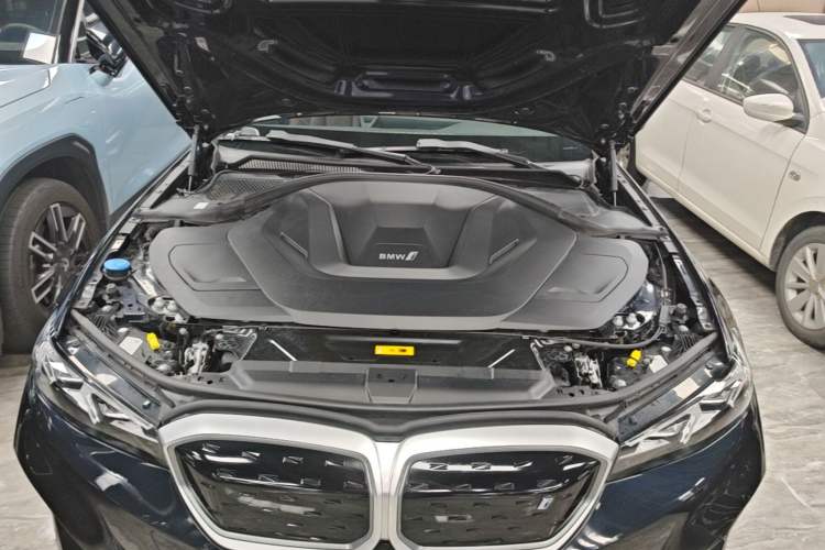 Used BMW i3 2022 eDrive 35 L Engine Bay