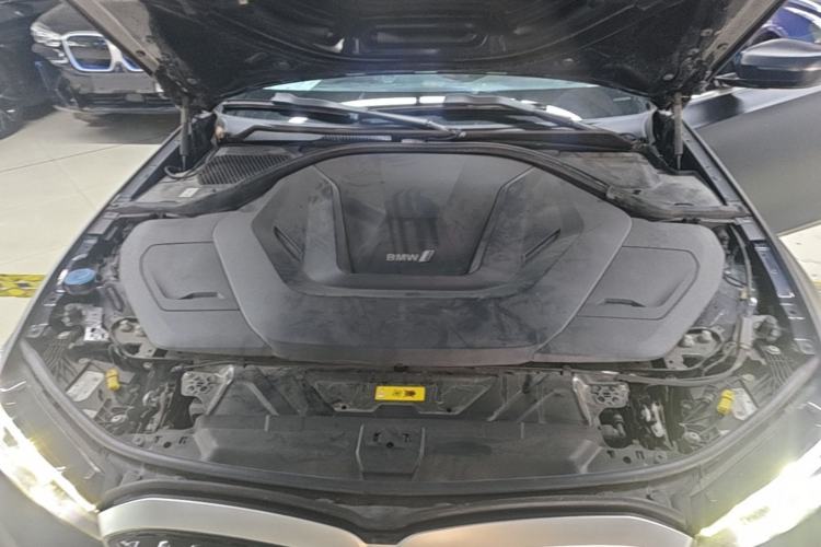 Used BMW i3 2022 eDrive 35 L Engine Bay