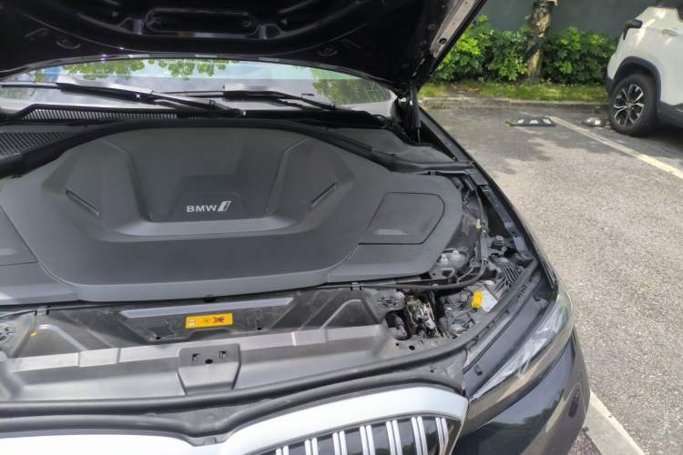 Used BMW i3 2022 eDrive 35 L Engine Bay Left