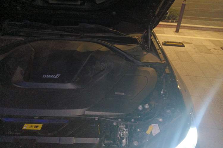 Used BMW i3 2022 eDrive 35 L Engine Bay Left
