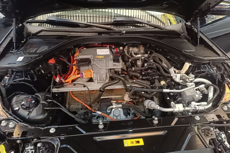 Used BMW i3 2022 eDrive 35 L Engine Bay