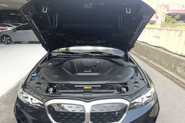 Used BMW i3 2022 eDrive 35 L Engine Bay