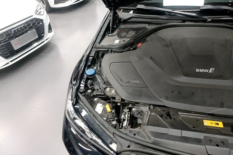 Used BMW i3 2022 eDrive 35 L Engine Bay Right