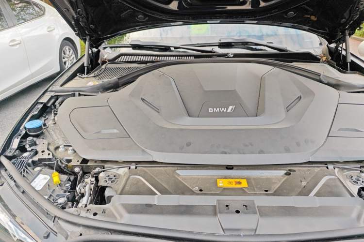 Used BMW i3 2022 eDrive 35 L Engine Bay Right