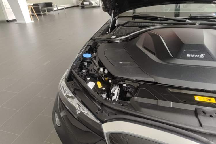 Used BMW i3 2022 eDrive 35 L Engine Bay Right