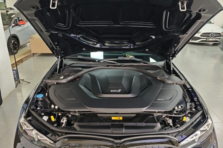 Used BMW i3 2022 eDrive 35 L Engine Bay
